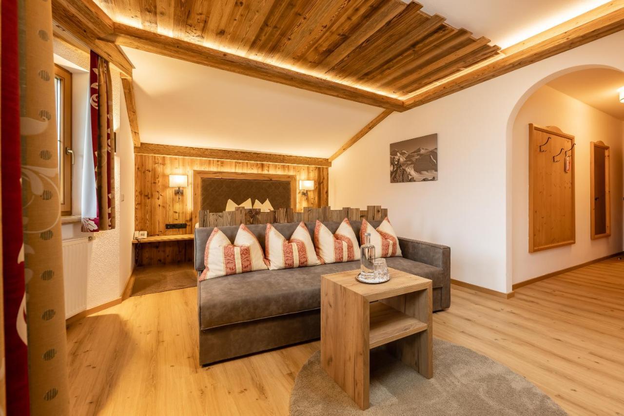 Aktiv & Vitalhotel Bergcristall Neustift im Stubaital Exterior photo