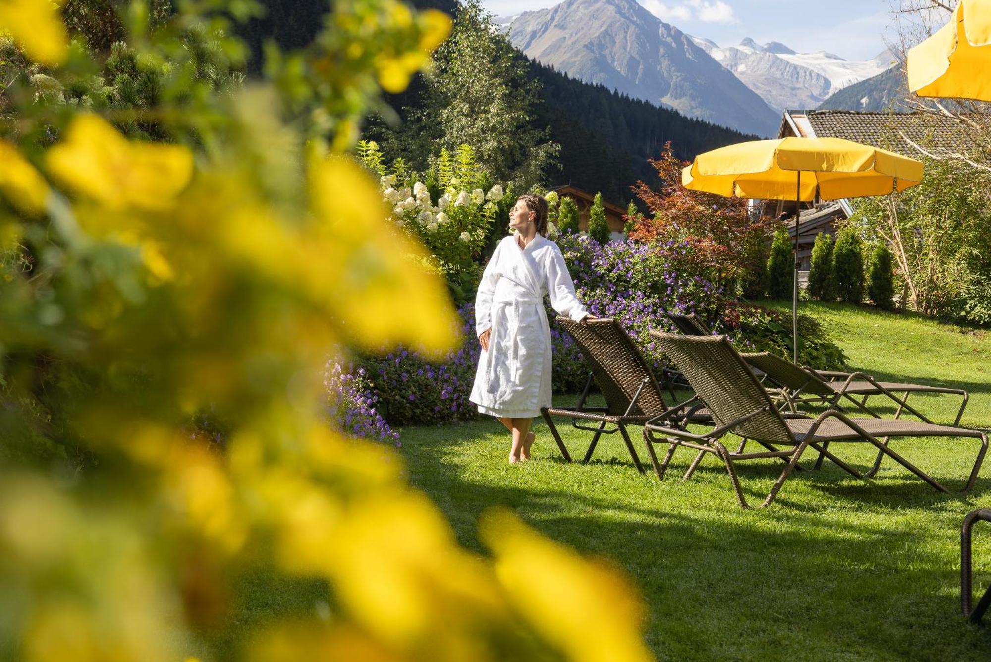Aktiv & Vitalhotel Bergcristall Neustift im Stubaital Exterior photo