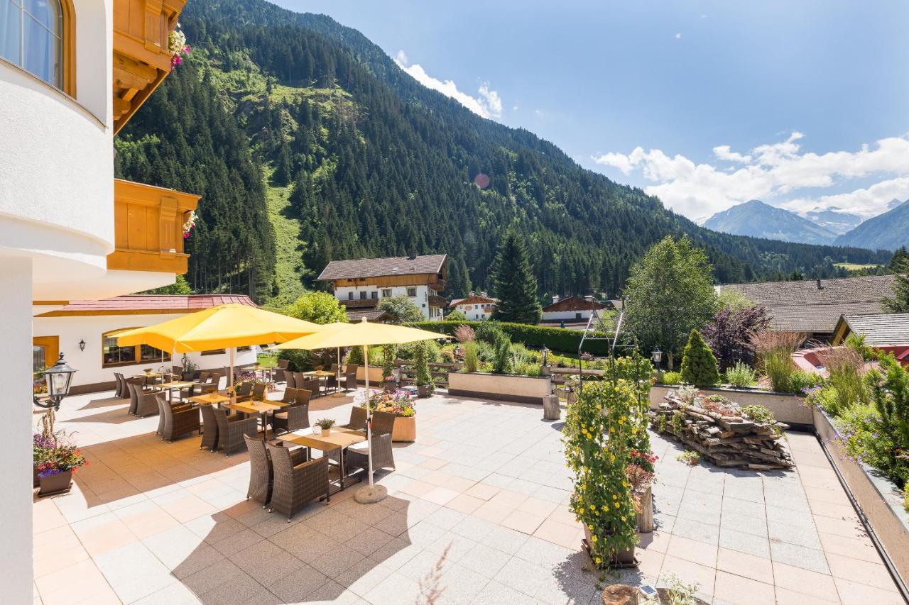 Aktiv & Vitalhotel Bergcristall Neustift im Stubaital Exterior photo